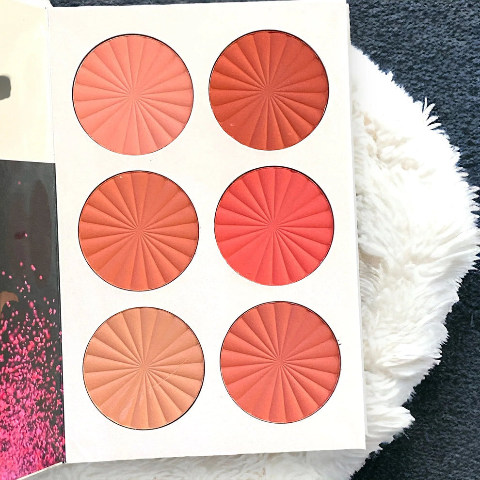 Moccallure Ultimate Utopia Book Palette - Black Edition